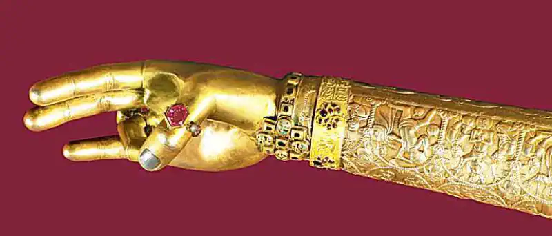 Mâna Dreaptă a Sfântului Ierarh Grigorie Luminătorul Armeniei 